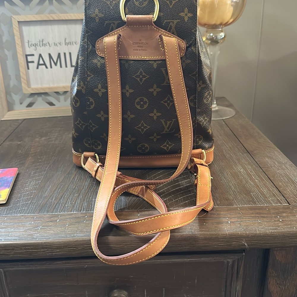 Louis Vuitton monogram montsouris mm bag only - Picture 7 of 17